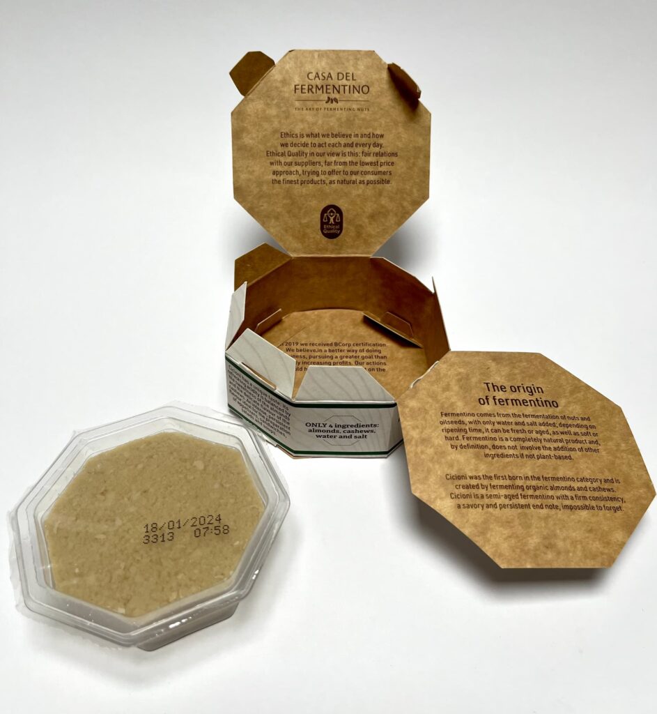 Packaging of Cicioni vegan cheese by Casa del fermentino